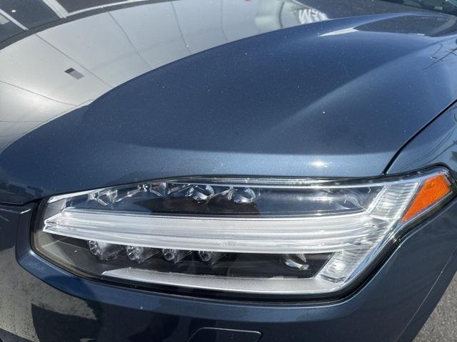 used 2022 Volvo XC90 car, priced at $39,997