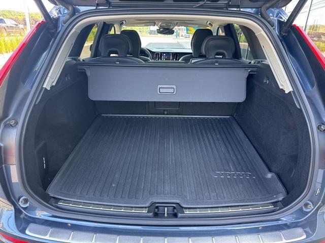 used 2022 Volvo XC60 car, priced at $36,975