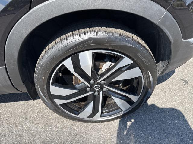 used 2025 Volvo XC40 car, priced at $33,975