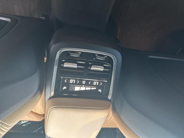 used 2022 Volvo XC60 car, priced at $37,975