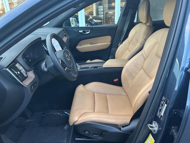 used 2022 Volvo XC60 car, priced at $37,975