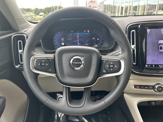 used 2023 Volvo XC40 car, priced at $35,975