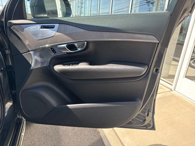 used 2022 Volvo XC90 car, priced at $46,975