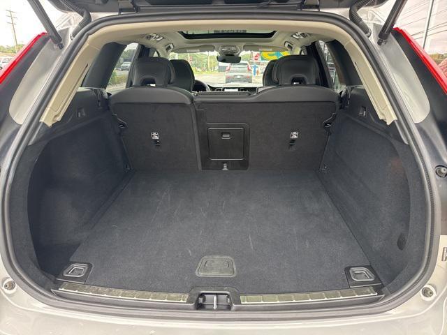 used 2025 Volvo XC60 car, priced at $39,975