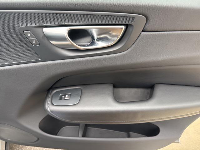 used 2025 Volvo XC60 car, priced at $39,975