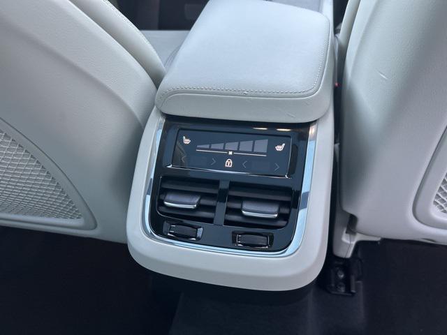 used 2022 Volvo XC60 car, priced at $37,475