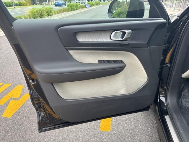 used 2023 Volvo XC40 car, priced at $34,975