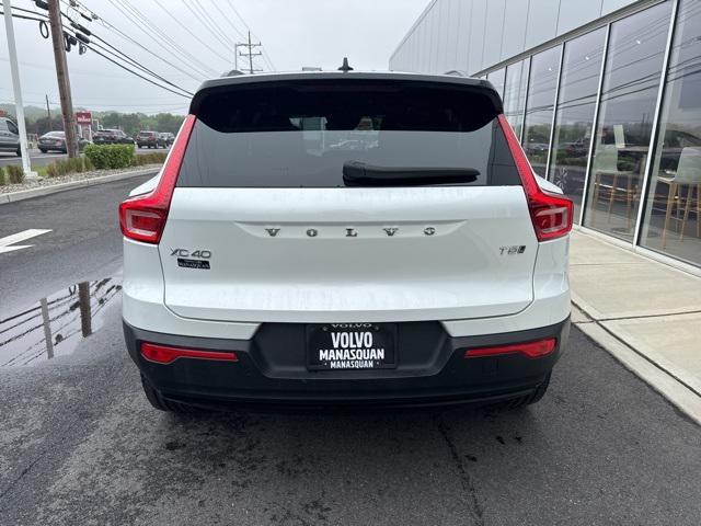 used 2022 Volvo XC40 car, priced at $35,975