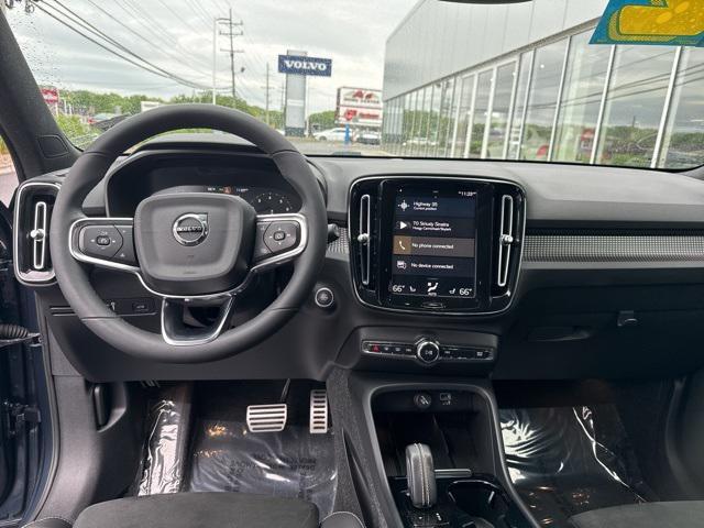 used 2022 Volvo XC40 car, priced at $34,975