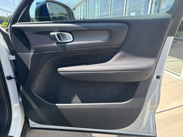 used 2022 Volvo XC40 car, priced at $34,975