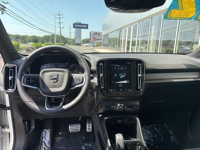 used 2022 Volvo XC40 car, priced at $34,975