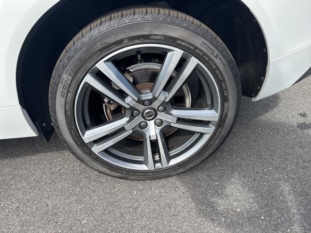 used 2020 Volvo XC60 car, priced at $28,975