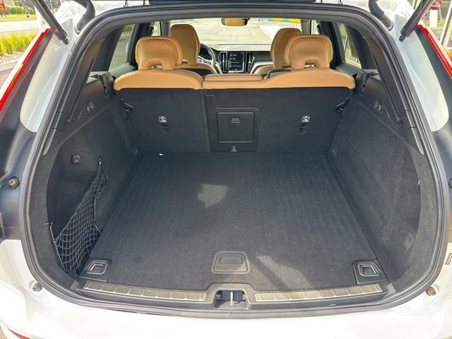 used 2020 Volvo XC60 car, priced at $28,975