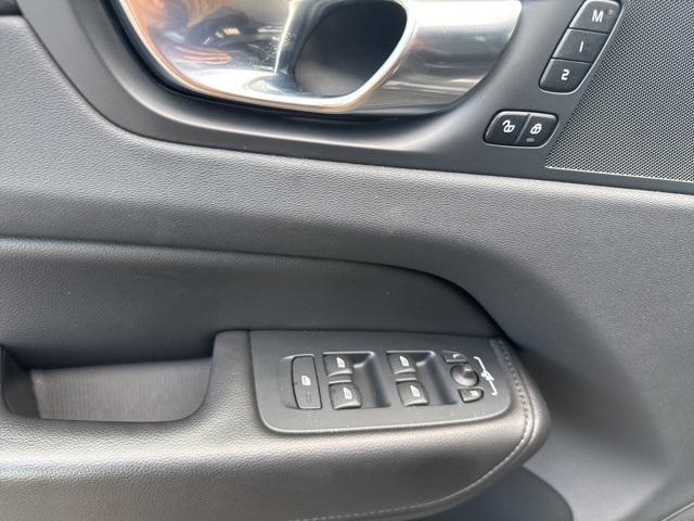 used 2023 Volvo XC60 car, priced at $36,975