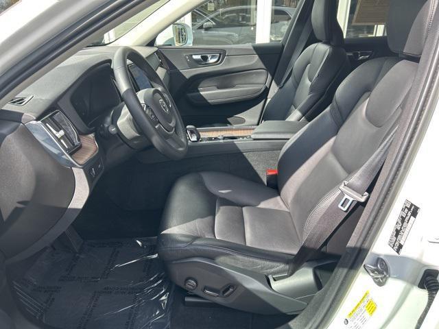 used 2022 Volvo XC60 car, priced at $33,475