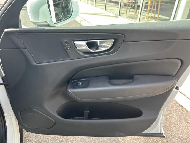 used 2022 Volvo XC60 car, priced at $33,475