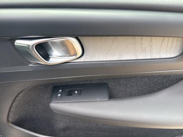used 2025 Volvo XC40 car, priced at $33,975