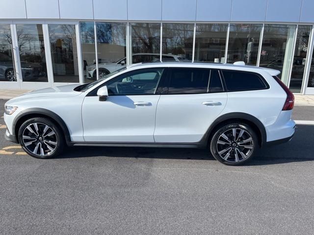 used 2022 Volvo V60 Cross Country car, priced at $37,975