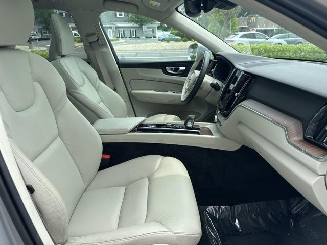 used 2022 Volvo XC60 car, priced at $34,975