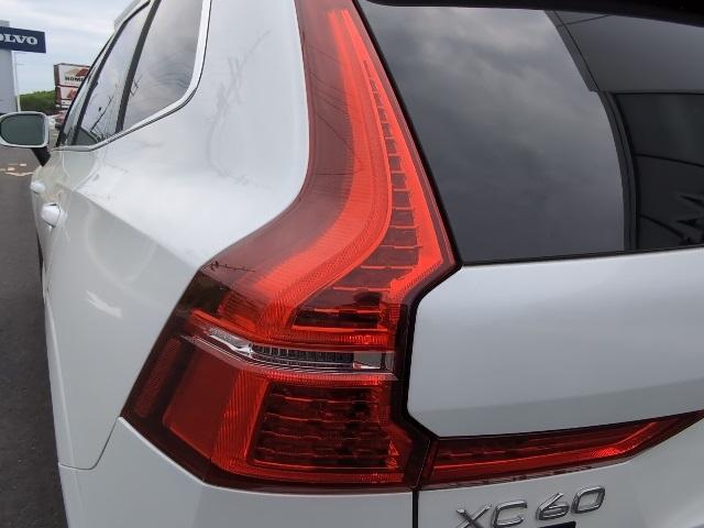 used 2021 Volvo XC60 car, priced at $31,153