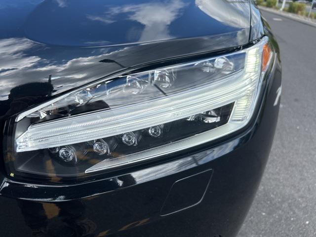 used 2022 Volvo XC90 car, priced at $39,974