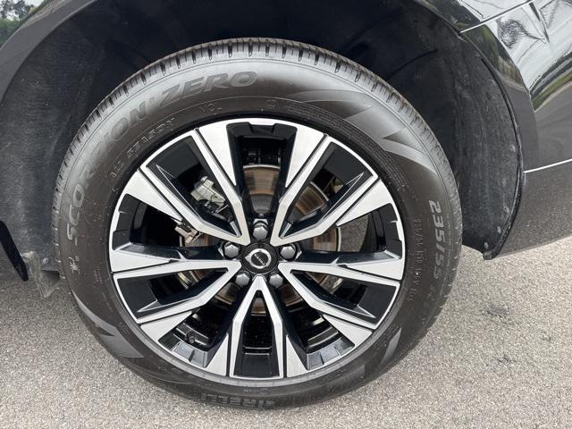 used 2025 Volvo XC60 car, priced at $40,975