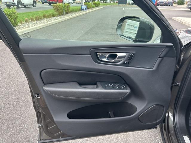 used 2022 Volvo XC60 car, priced at $33,975