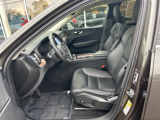 used 2022 Volvo XC60 car, priced at $33,975