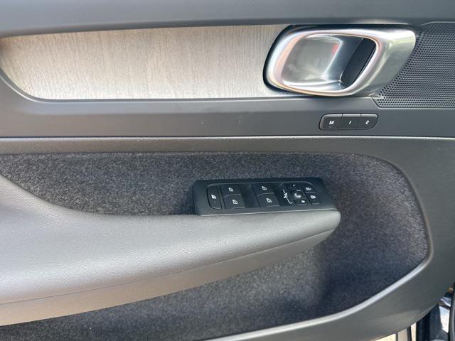 used 2025 Volvo XC40 car, priced at $33,975
