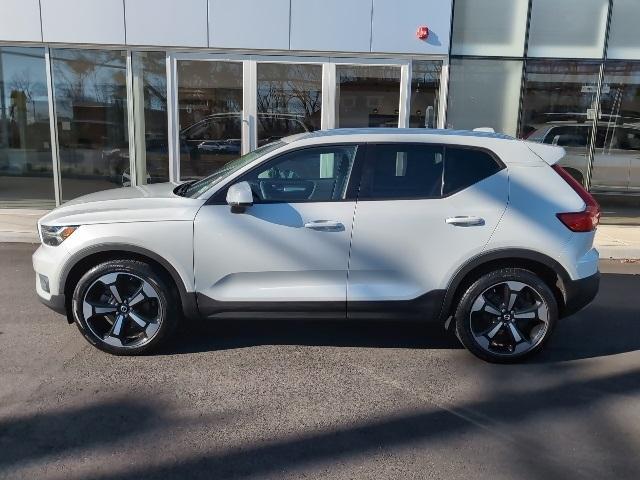 used 2021 Volvo XC40 car, priced at $29,297