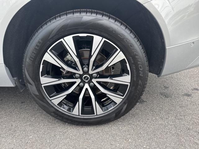used 2025 Volvo XC60 car, priced at $39,975