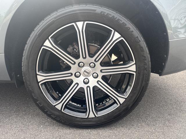 used 2020 Volvo XC60 car, priced at $23,975