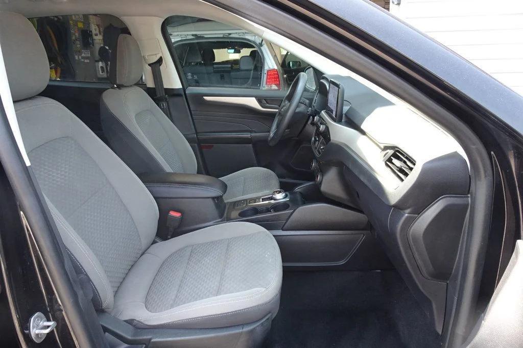 used 2022 Ford Escape car, priced at $18,999