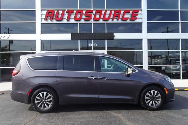 used 2021 Chrysler Pacifica car, priced at $23,990