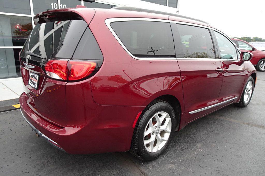 used 2017 Chrysler Pacifica car, priced at $15,995
