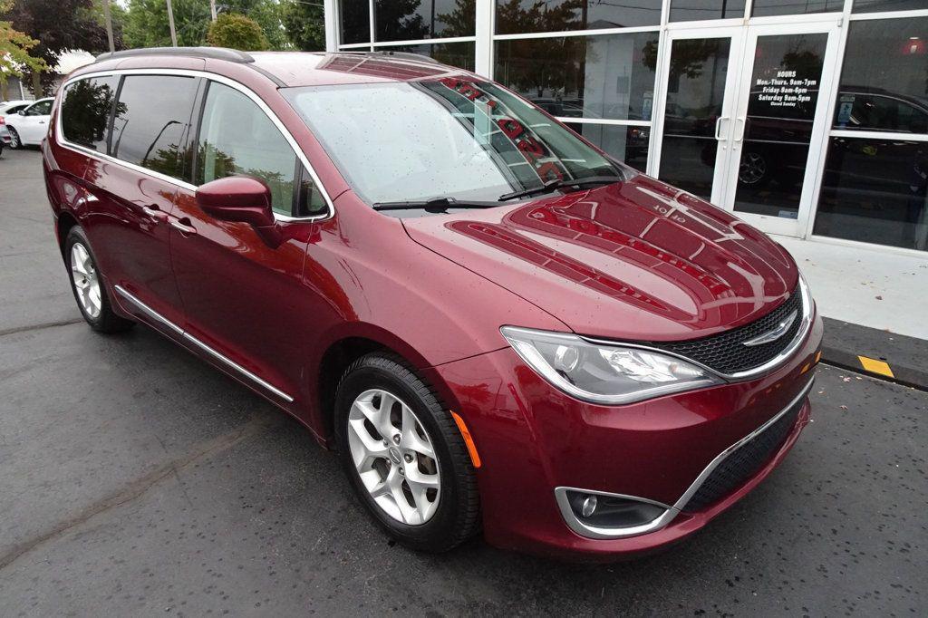 used 2017 Chrysler Pacifica car, priced at $15,995