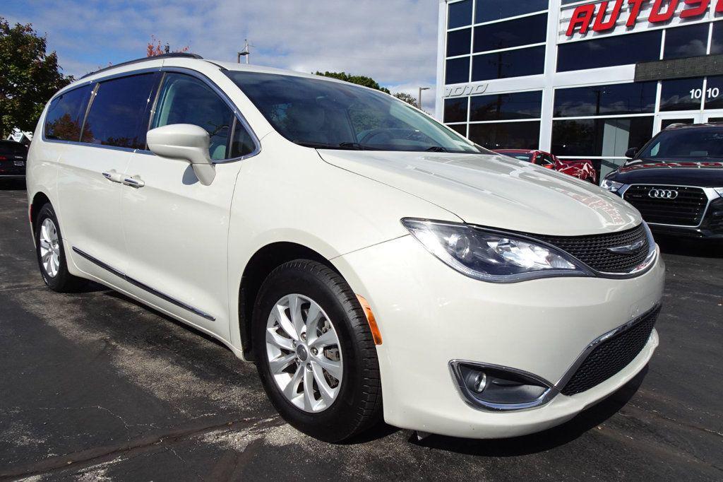 used 2017 Chrysler Pacifica car, priced at $14,495