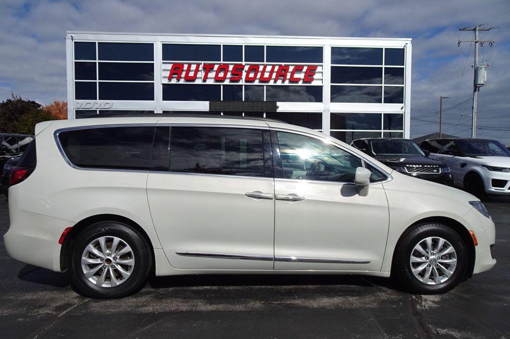 used 2017 Chrysler Pacifica car, priced at $14,495