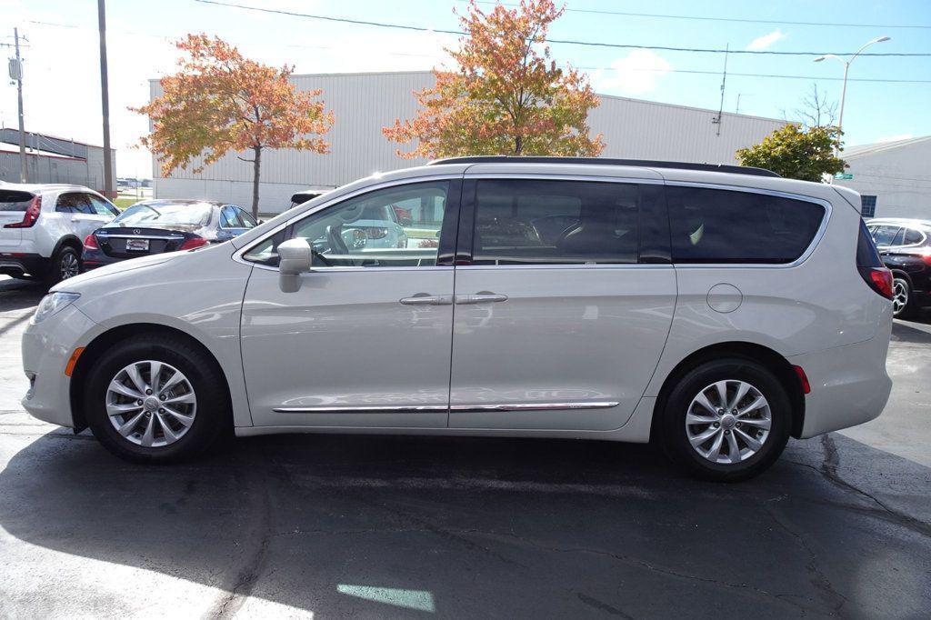 used 2017 Chrysler Pacifica car, priced at $14,495