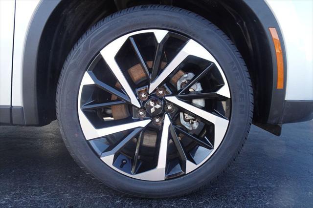 used 2024 Mitsubishi Outlander car, priced at $26,999