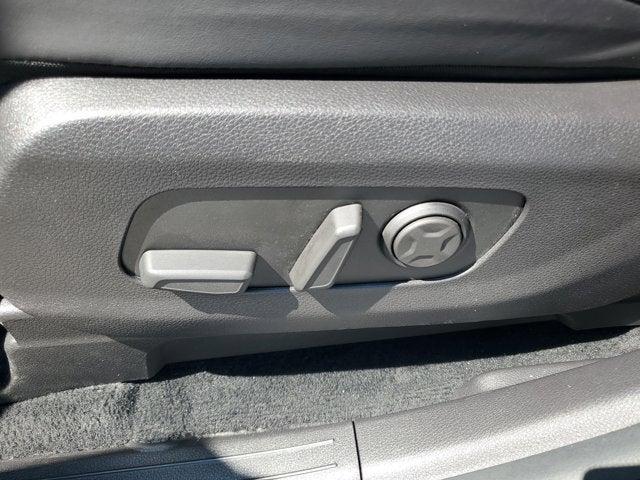 used 2023 Kia Carnival car, priced at $38,950