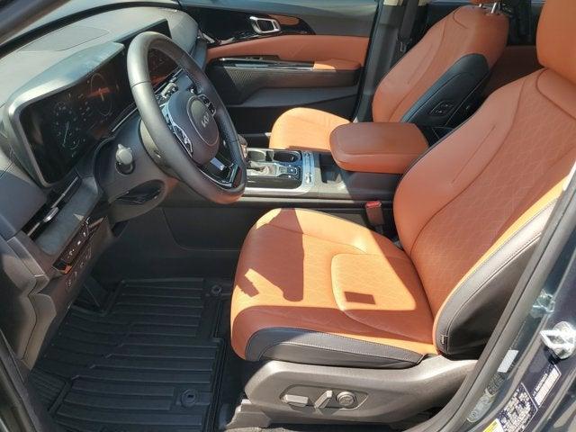 used 2023 Kia Carnival car, priced at $38,950