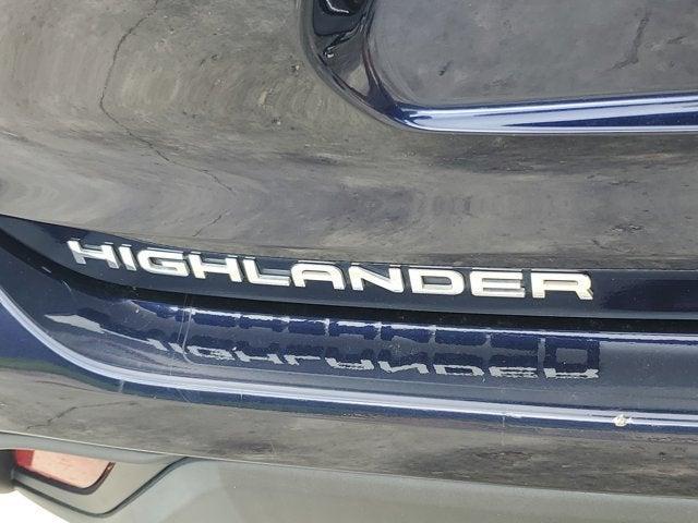 used 2021 Toyota Highlander car, priced at $31,950