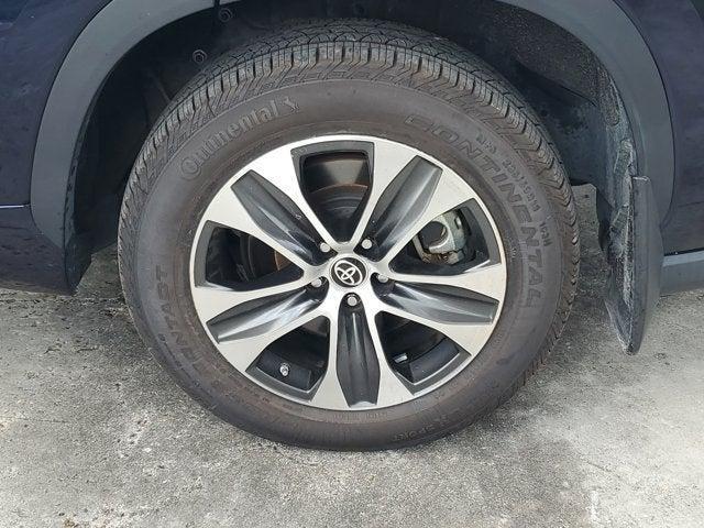 used 2021 Toyota Highlander car, priced at $31,950