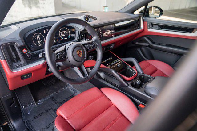 used 2025 Porsche Cayenne car, priced at $94,995