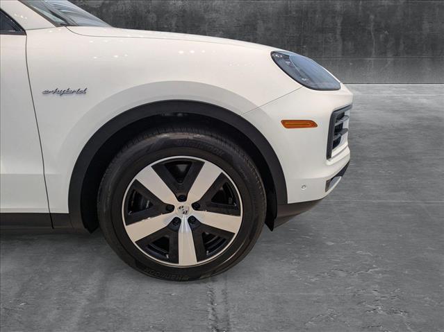 used 2025 Porsche Cayenne E-Hybrid car, priced at $91,685