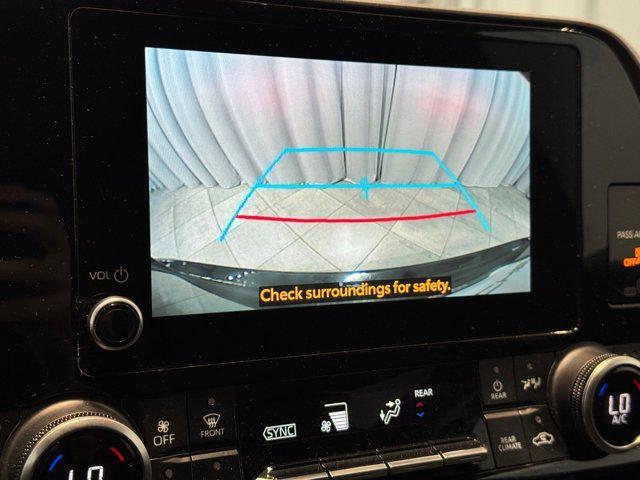 used 2023 Toyota Highlander car, priced at $42,995