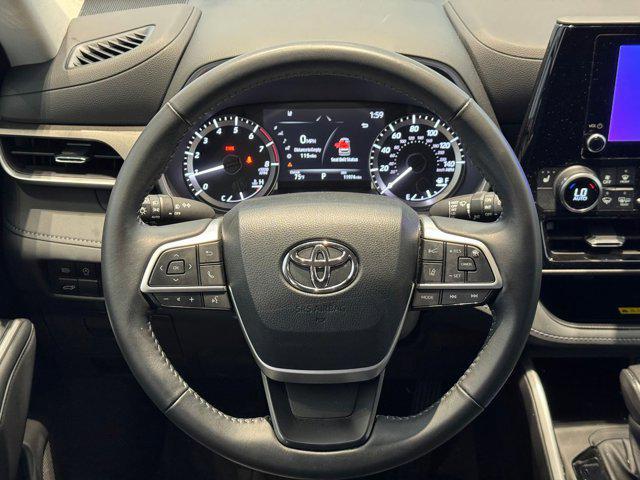 used 2023 Toyota Highlander car, priced at $42,995