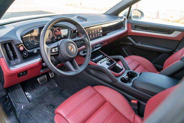 new 2025 Porsche Cayenne car, priced at $124,295