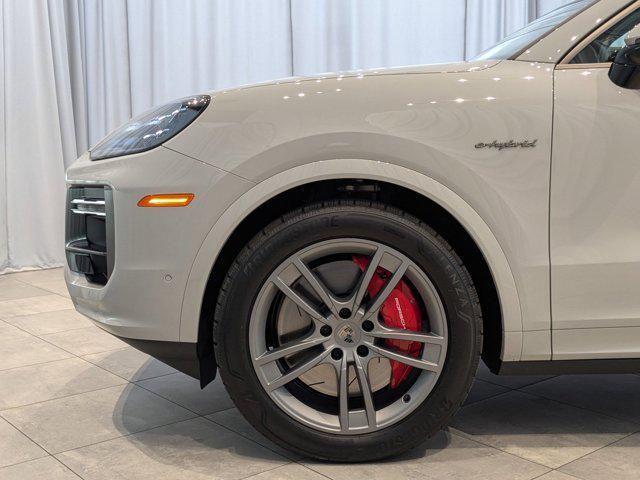 new 2025 Porsche Cayenne car, priced at $181,495
